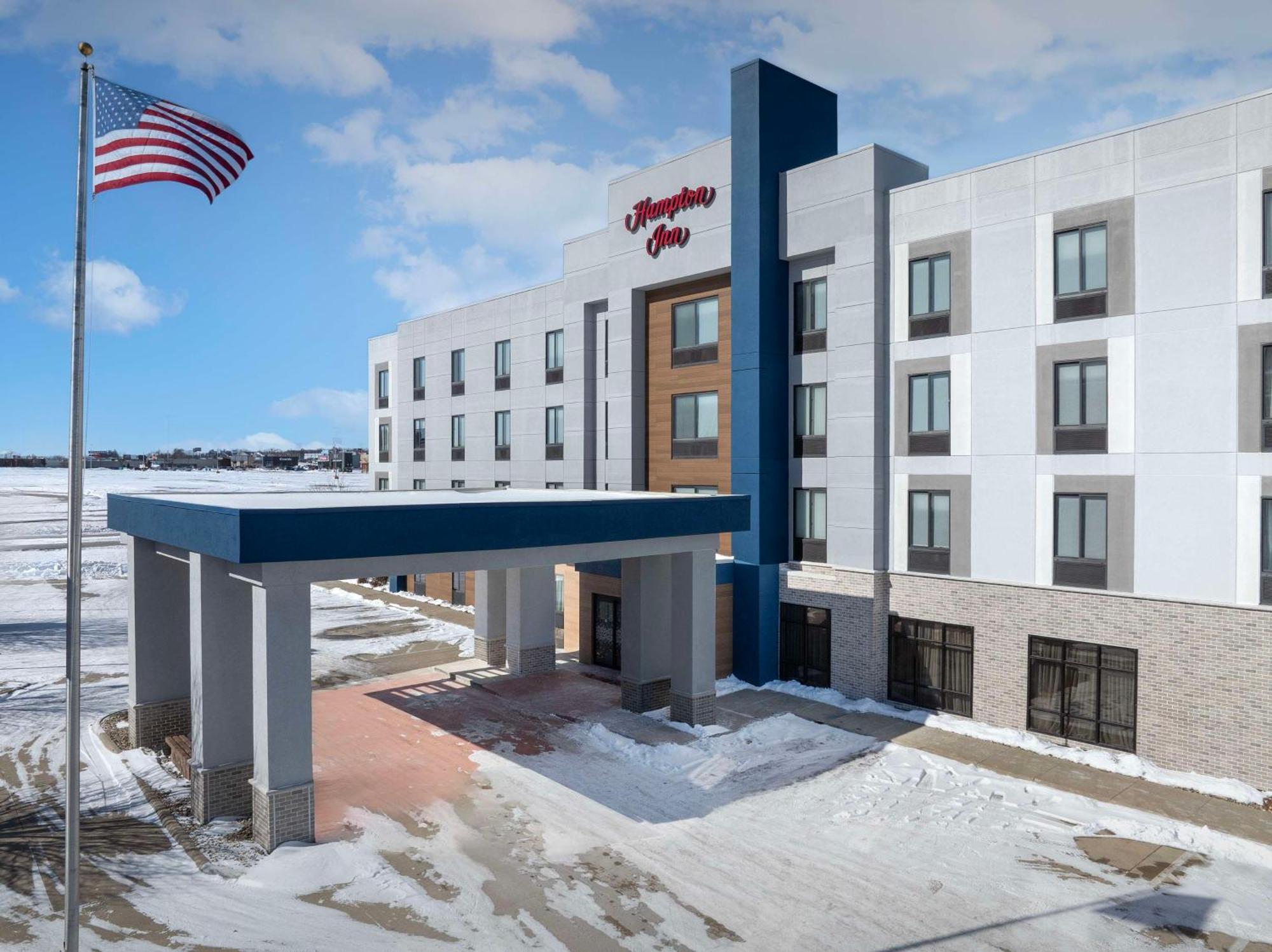 Hampton Inn Waterloo Exterior foto